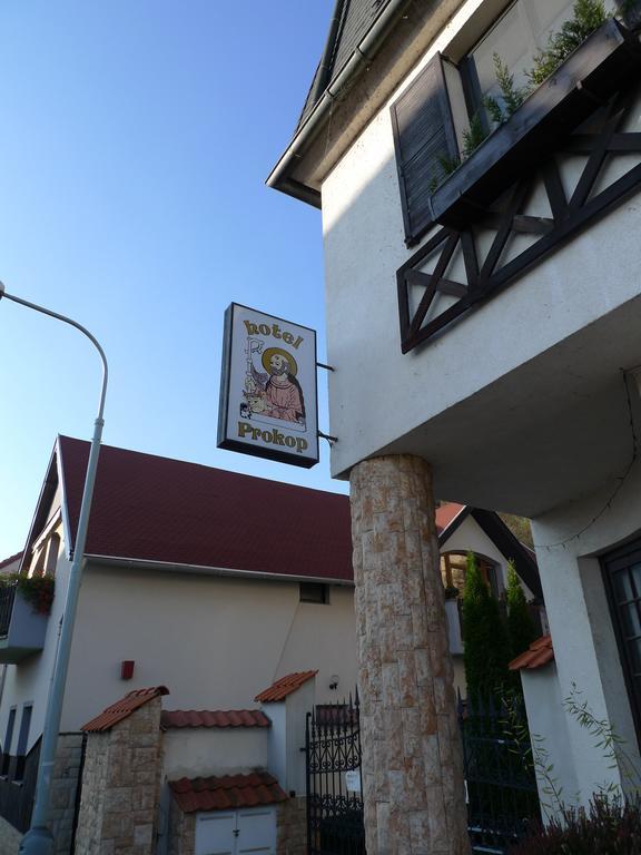 Hotel Prokop Praha Bagian luar foto